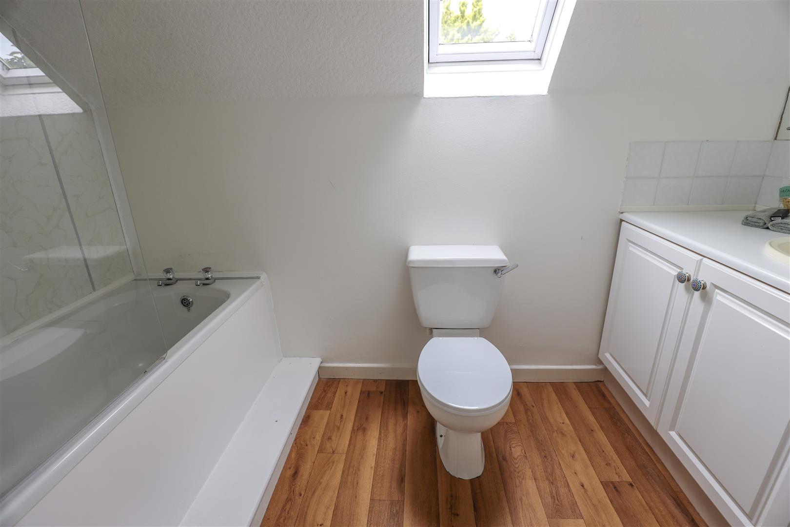 14 Great House Meadow, Llantwit Major, Vale Of Glamorgan CF61 1SU